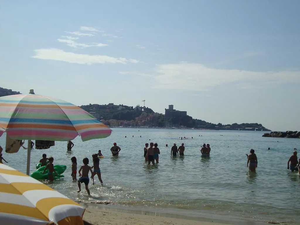 Appartamento Marina Marina Di Carrara