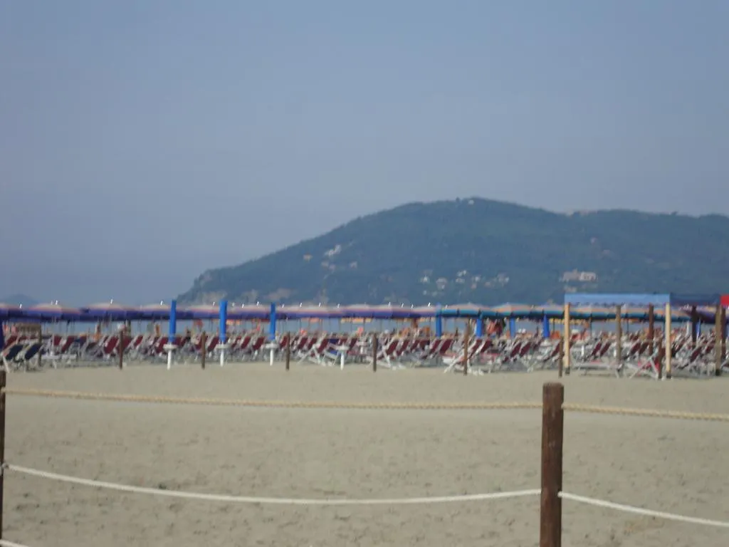 Appartamento Marina Marina Di Carrara 0*,